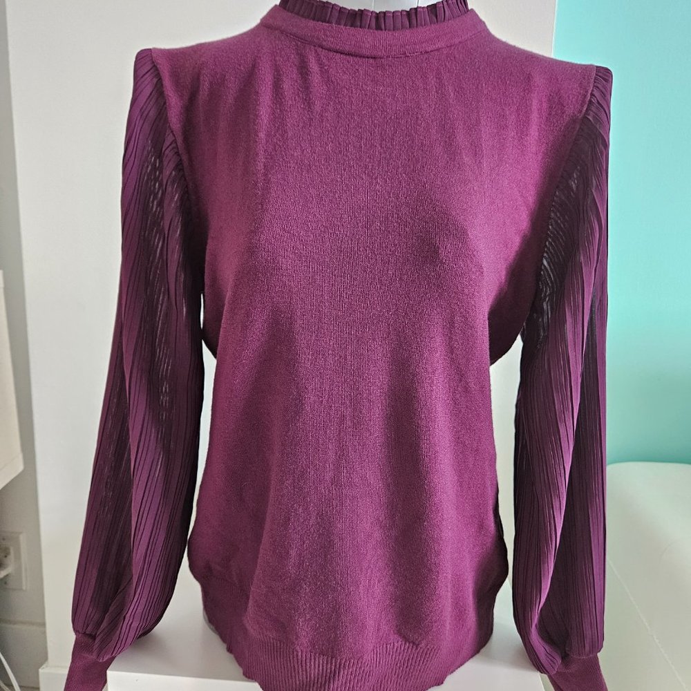 Sioni Purple Fuchsia (eggplat) Sheer puffed sleeves Sweater Size M